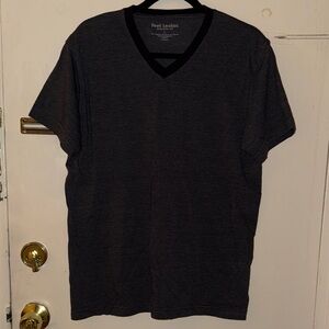 Foot Locker Men's Black on Black V-Neck T-Shirt. Size Large. Nice style!